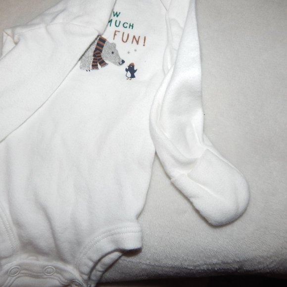 WINTER  THEMED THREE PIECE SET - Picture 10 of 12